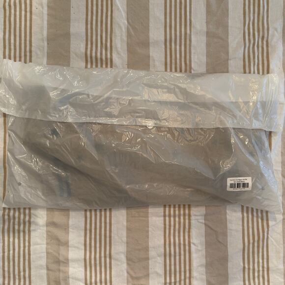 Taylor Swift NWT (bag) | Official Fearless tan cable knit cardigan sweater | XS - Picture 2 of 10